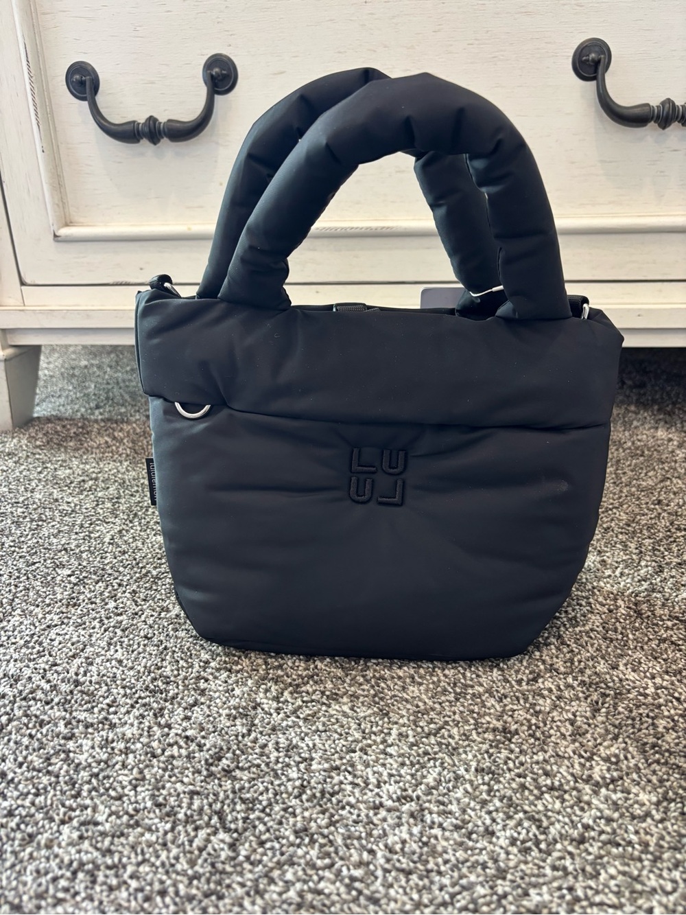 lululemon athletica on my level tote small puffy